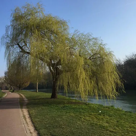 Paris Riverside